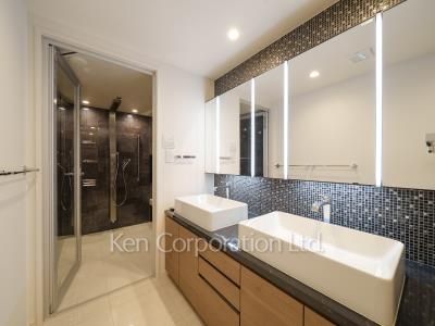 Powder Room