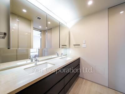 Powder Room