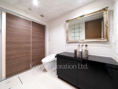 Powder Room