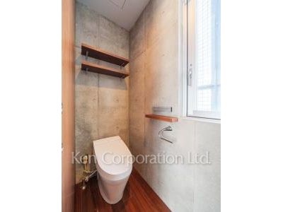 Lavatory