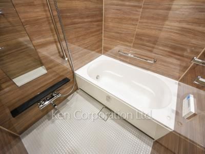 Bath ※Photo of the same layout on 2 floor. Decoration and fixture may differ.