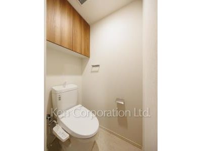 Lavatory ※Photo of the same layout on 3 floor. Decoration and fixture may differ.