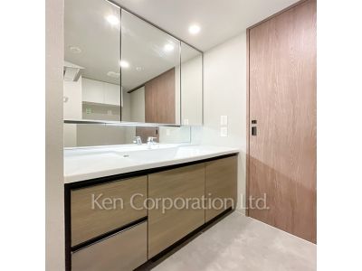 Powder Room