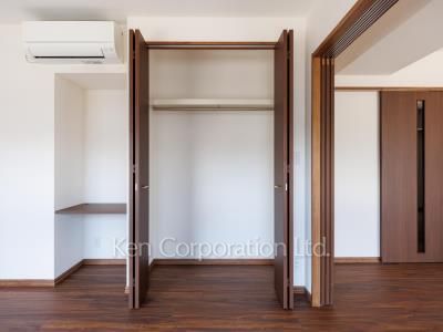 Closet ※Photo of the same layout on 6 floor. Decoration and fixture may differ.