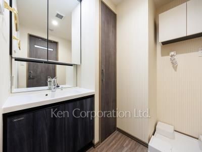 Powder Room