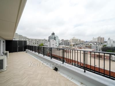 Roof Balcony