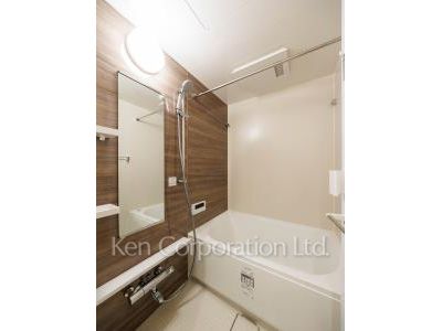 Bath ※Photo of the same layout on 6 floor. Decoration and fixture may differ.