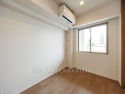 Bedroom ※Photo of the same layout on 7 floor. Decoration and fixture may differ.
