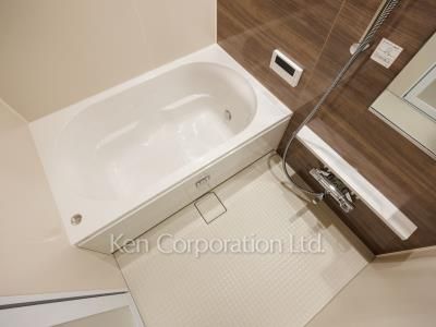 Bath ※Photo of the same layout on 7 floor. Decoration and fixture may differ.