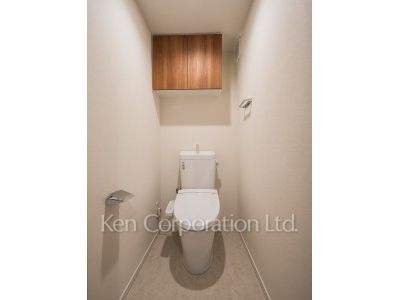 Lavatory ※Photo of the same layout on 9 floor. Decoration and fixture may differ.