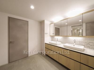 Powder Room