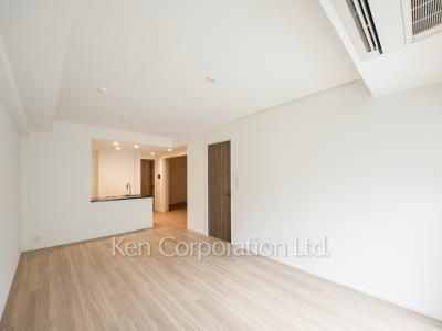 Living-Dining ※Photo of the same layout on 2 floor. Decoration and fixture may differ.