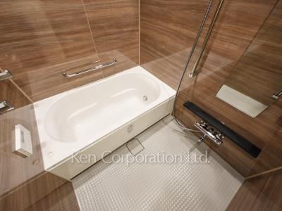 Bath ※Photo of the same layout on 2 floor. Decoration and fixture may differ.