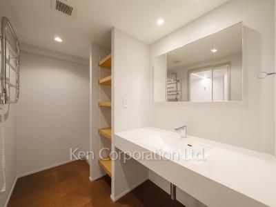 Powder Room