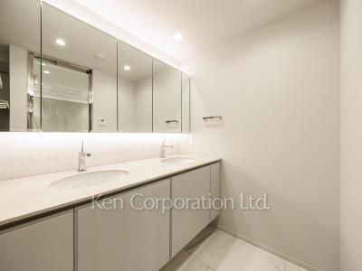 Powder Room