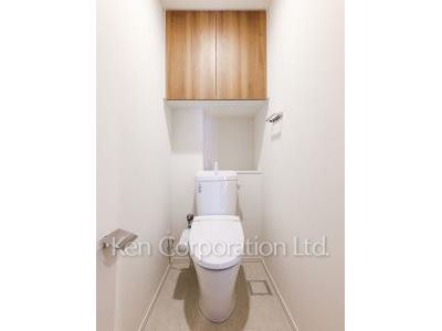 Lavatory ※Photo of the same layout on 2 floor. Decoration and fixture may differ.