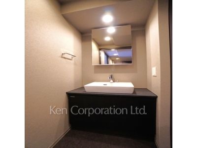 Powder Room