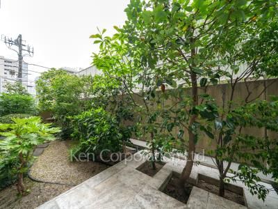 Private yard/Garden