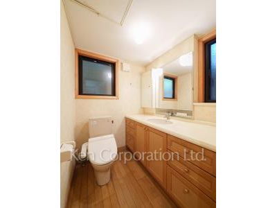Lavatory