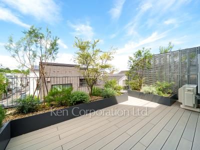 Roof Balcony