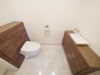 Lavatory