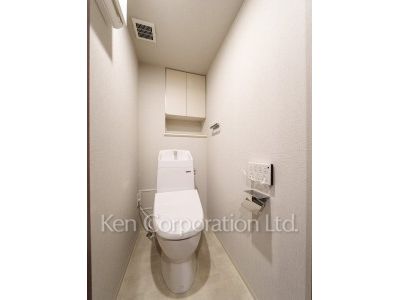 Lavatory ※Photo of the same layout on 13 floor. Decoration and fixture may differ.