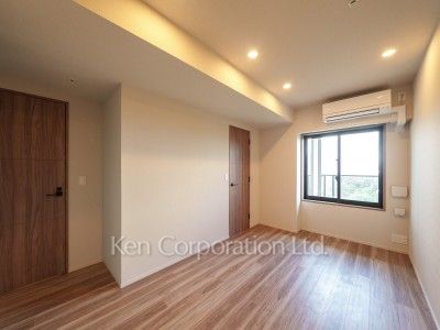 Bedroom ※Photo of the same layout on 12 floor. Decoration and fixture may differ.