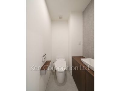 Lavatory