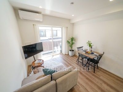 Living-Dining (Showroom)