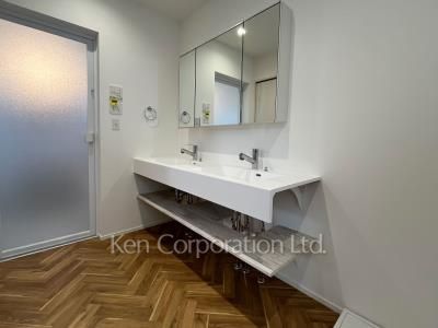 Powder Room