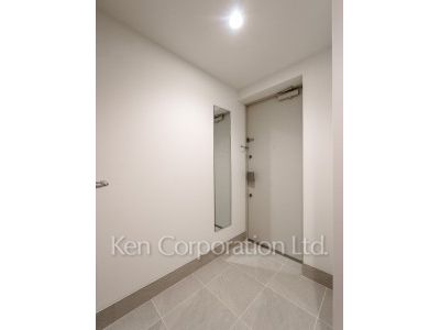 Entrance ※Photo of the same layout on 3 floor. Decoration and fixture may differ.