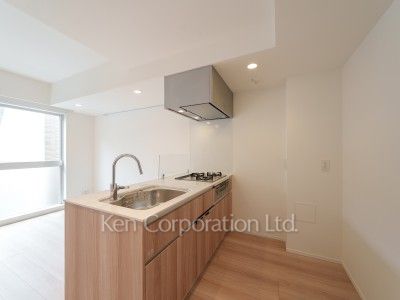 Kitchen ※Photo of the same layout on 3 floor. Decoration and fixture may differ.