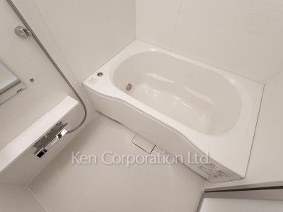 Bath ※Photo of the same layout on 3 floor. Decoration and fixture may differ.