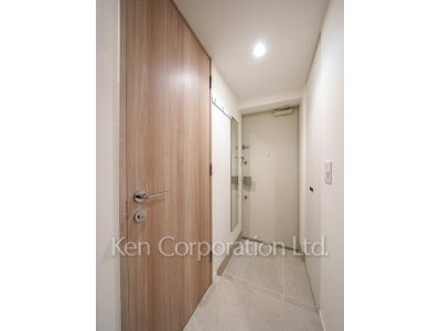 Entrance ※Photo of the same layout on 3 floor. Decoration and fixture may differ.