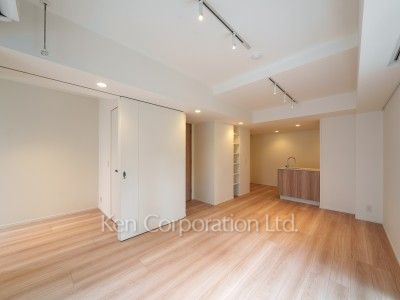 Living-Dining ※Photo of the same layout on 3 floor. Decoration and fixture may differ.