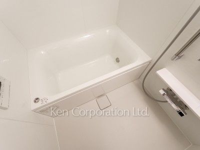 Bath ※Photo of the same layout on 3 floor. Decoration and fixture may differ.