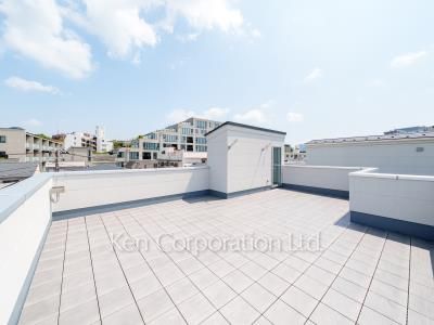 Roof Balcony
