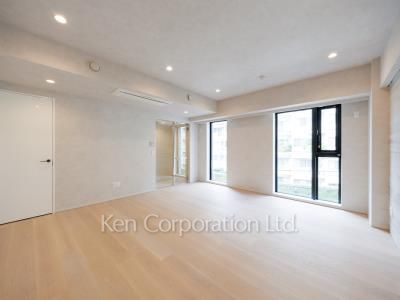 Bedroom ※Photo of the same layout on 3 floor. Decoration and fixture may differ.