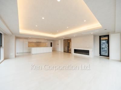 Living-Dining ※Photo of the same layout on 3 floor. Decoration and fixture may differ.