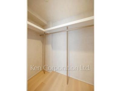 Walk-In Closet ※Photo of the same layout on 3 floor. Decoration and fixture may differ.