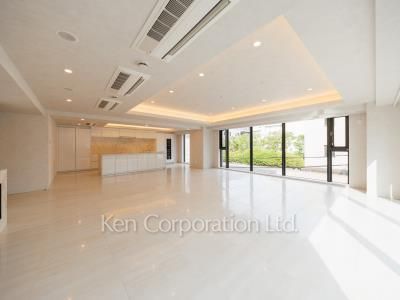 Living-Dining ※Photo of the same layout on 3 floor. Decoration and fixture may differ.