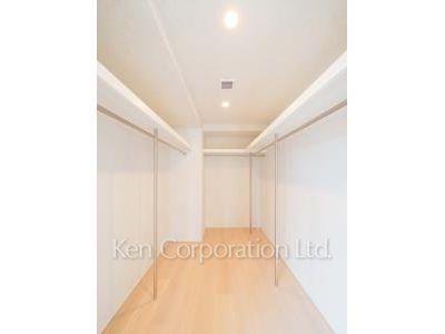 Walk-In Closet
