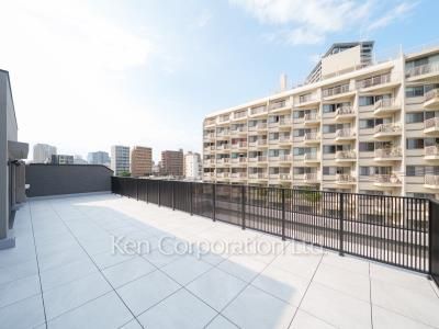 Roof Balcony