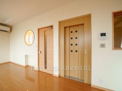 Other Interior/Fixtures