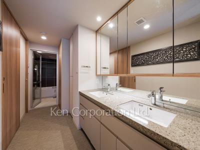 Powder Room