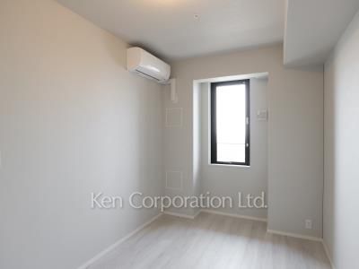 Master Bedroom ※Photo of the same layout on 45 floor. Decoration and fixture may differ.