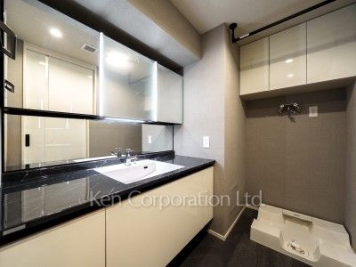 Powder Room