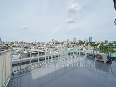 Roof Balcony