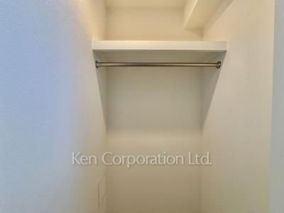 Closet ※Photo of the same layout on 3 floor. Decoration and fixture may differ.