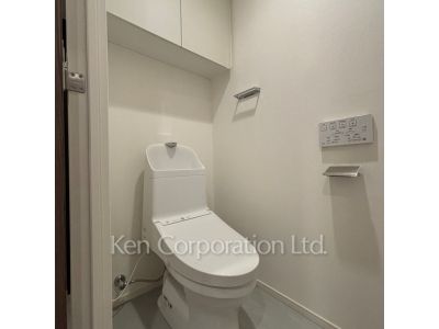 Lavatory